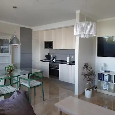 Dreamhouse Concorde 2 Apartment